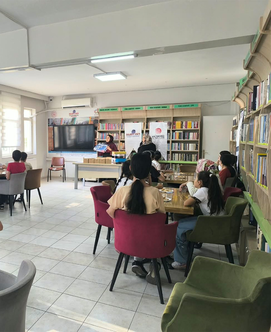 BİLİM-DER'in Pusula Projesinde Ortaokul Öğrencileri Akıl Oyunlarıyla Buluştu